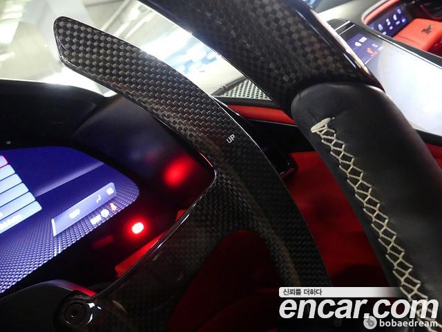 FERRARI Roma 3.9 2023 - photo 13 - Import Corée du Sud | International Cars