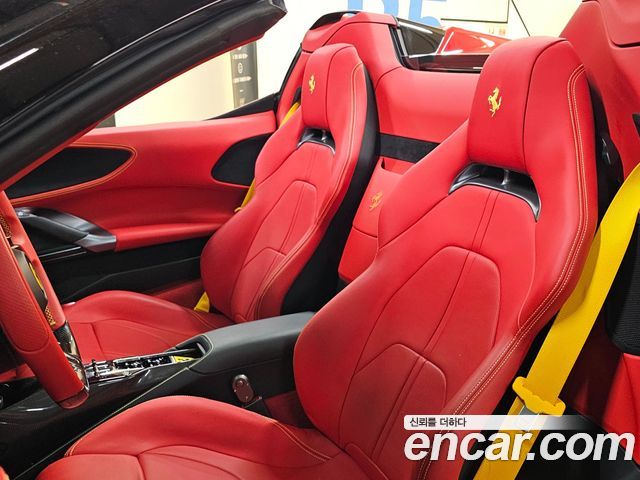 FERRARI SF90 Spyder 4.0 2023 - photo 14 - Import Corée du Sud | International Cars