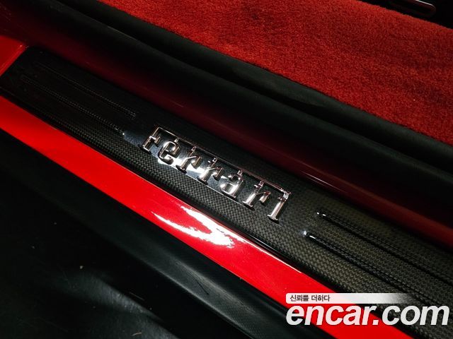 FERRARI SF90 Spyder 4.0 2023 - photo 18 - Import Corée du Sud | International Cars