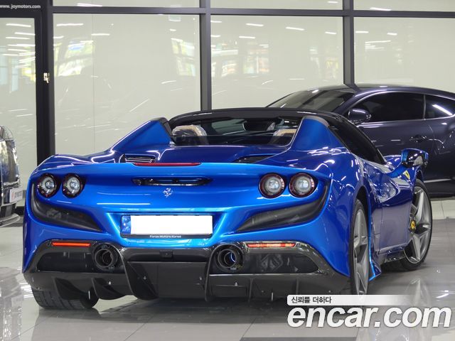 FERRARI F8 Spyder 3.9 V8 2022 - photo 4 - Import Corée du Sud | International Cars