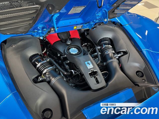 FERRARI F8 Spyder 3.9 V8 2022 - photo 5 - Import Corée du Sud | International Cars