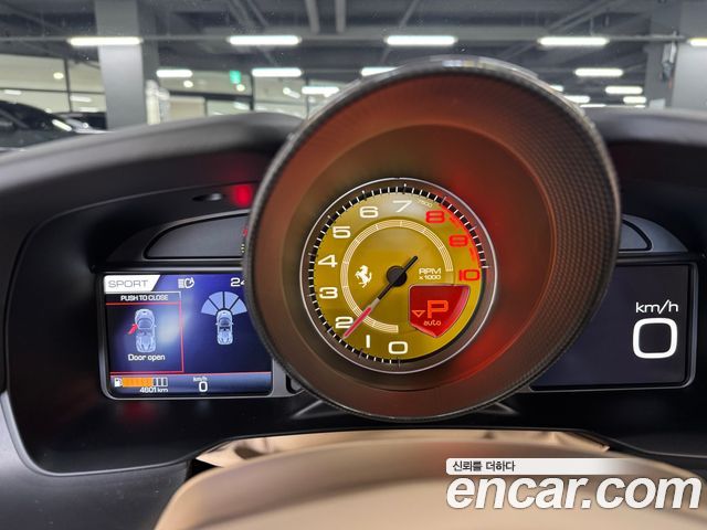 FERRARI F8 Spyder 3.9 V8 2022 - photo 6 - Import Corée du Sud | International Cars