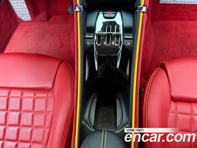 FERRARI Roma 3.9 2021 - photo 15 - Import Corée du Sud | International Cars