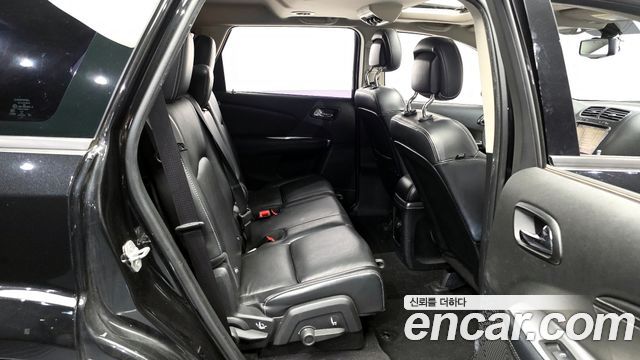FIAT 프리몬트 2.0 라운지 2013 - photo 11 - Import Corée du Sud | International Cars