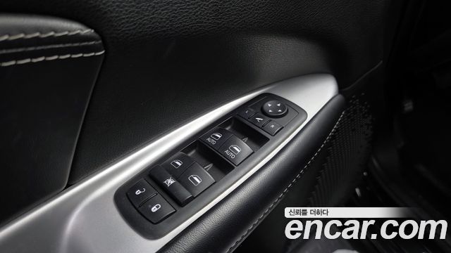 FIAT 프리몬트 2.0 라운지 2013 - photo 17 - Import Corée du Sud | International Cars