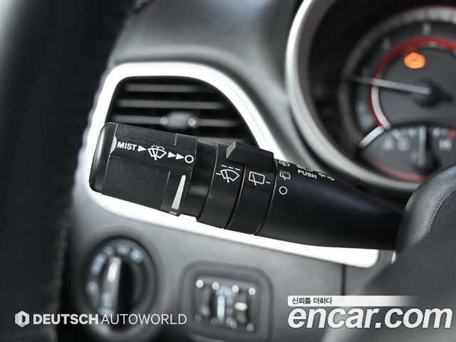 FIAT 프리몬트 2.0 라운지 2013 - photo 17 - Import Corée du Sud | International Cars