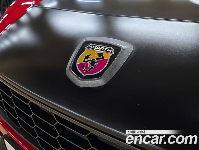 FIAT 124 Spyder 1.4 아바스 2019 - photo 10 - Import Corée du Sud | International Cars