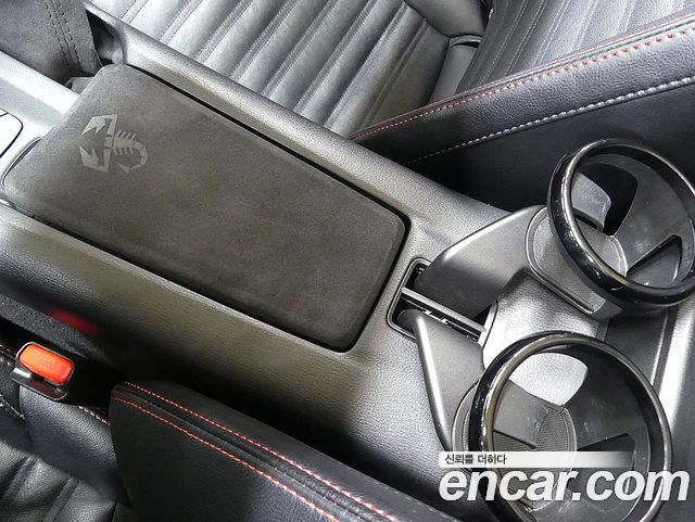FIAT 124 Spyder 1.4 아바스 2019 - photo 17 - Import Corée du Sud | International Cars