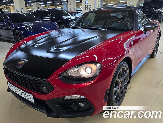 FIAT 124 Spyder 1.4 아바스 2019 - photo 2 - Import Corée du Sud | International Cars