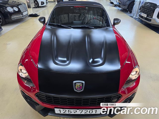FIAT 124 Spyder 1.4 아바스 2019 - photo 3 - Import Corée du Sud | International Cars