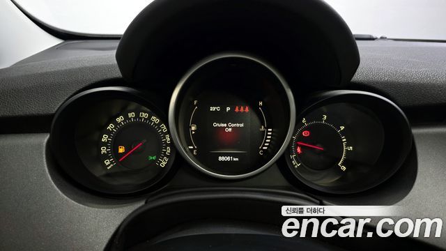 FIAT 500X 2.0 디젤 크로스 Plus AWD 2016 - photo 8 - Import Corée du Sud | International Cars