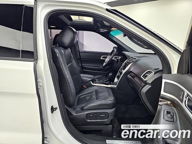 FORD 익스플로러 3.5 리미티드 4WD 2013 - photo 11 - Import Corée du Sud | International Cars