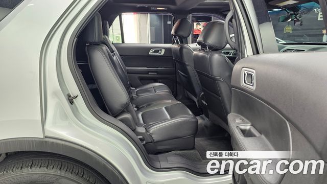 FORD 익스플로러 3.5 리미티드 4WD 2011 - photo 12 - Import Corée du Sud | International Cars