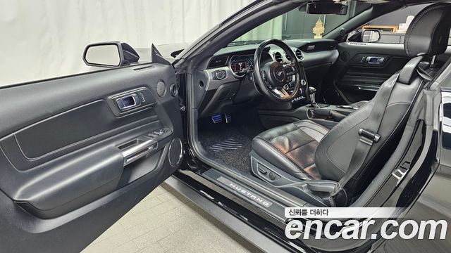 FORD 머스탱 Convertible 2022 - photo 10 - Import Corée du Sud | International Cars