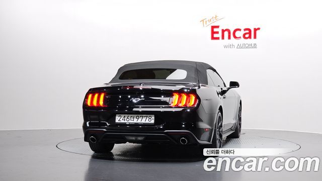 FORD 머스탱 Convertible 2022 - photo 4 - Import Corée du Sud | International Cars