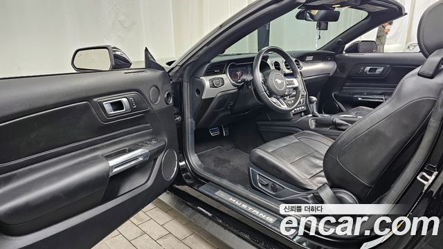 FORD 머스탱 Convertible 2023 - photo 10 - Import Corée du Sud | International Cars