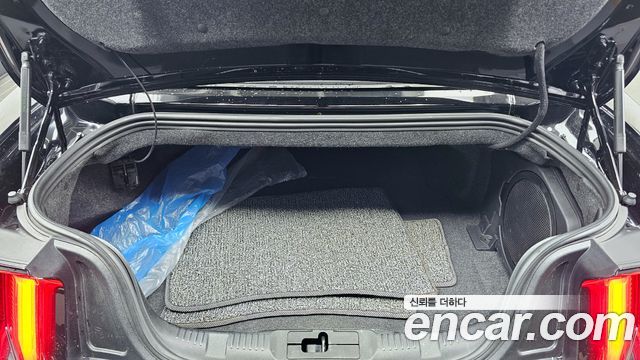 FORD 머스탱 Convertible 2023 - photo 20 - Import Corée du Sud | International Cars