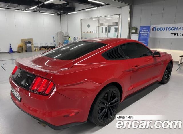 FORD 머스탱 Coupé 2015 - photo 4 - Import Corée du Sud | International Cars