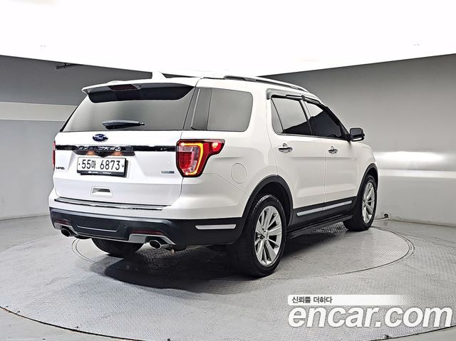 FORD 익스플로러 2.3 리미티드 4WD 2019 - photo 2 - Import Corée du Sud | International Cars