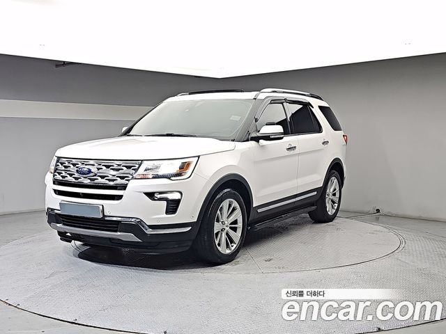 FORD 익스플로러 2.3 리미티드 4WD 2019 - photo 22 - Import Corée du Sud | International Cars