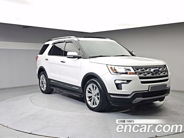 FORD 익스플로러 2.3 리미티드 4WD 2019 - photo 3 - Import Corée du Sud | International Cars