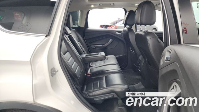 FORD 이스케이프 1.6 2014 - photo 11 - Import Corée du Sud | International Cars