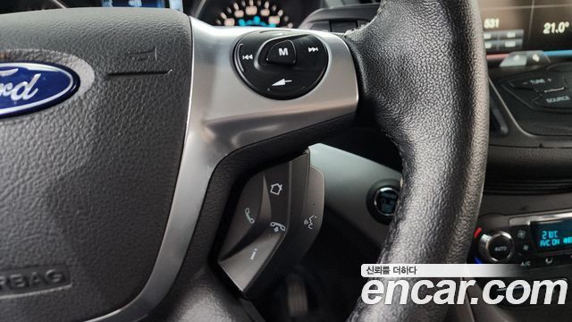 FORD 이스케이프 1.6 2014 - photo 16 - Import Corée du Sud | International Cars