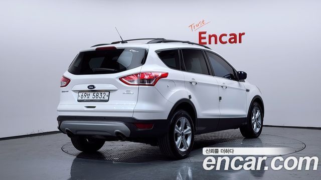 FORD 이스케이프 1.6 2014 - photo 2 - Import Corée du Sud | International Cars