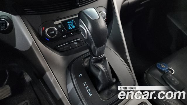 FORD 이스케이프 1.6 2014 - photo 9 - Import Corée du Sud | International Cars