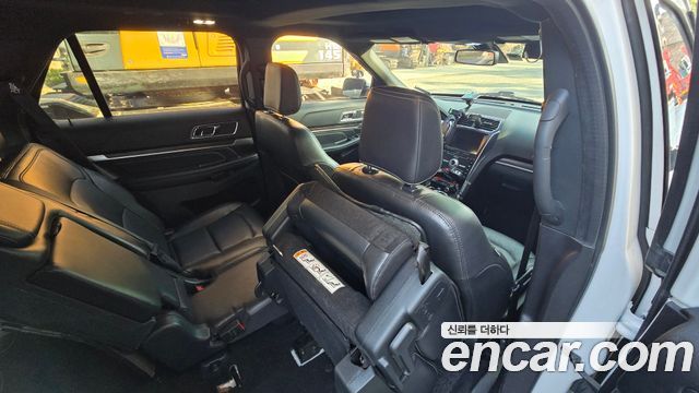 FORD 익스플로러 2.3 리미티드 4WD 2018 - photo 9 - Import Corée du Sud | International Cars