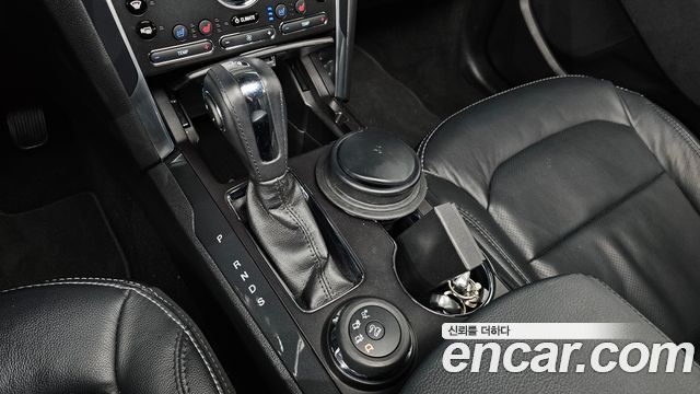 FORD 익스플로러 2.3 리미티드 4WD 2019 - photo 12 - Import Corée du Sud | International Cars