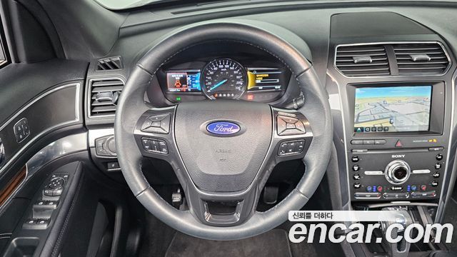 FORD 익스플로러 2.3 리미티드 4WD 2019 - photo 19 - Import Corée du Sud | International Cars