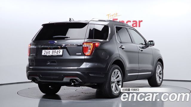 FORD 익스플로러 2.3 리미티드 4WD 2019 - photo 2 - Import Corée du Sud | International Cars