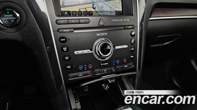 FORD 익스플로러 2.3 리미티드 4WD 2019 - photo 25 - Import Corée du Sud | International Cars