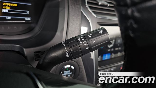 FORD 익스플로러 2.3 리미티드 4WD 2019 - photo 27 - Import Corée du Sud | International Cars