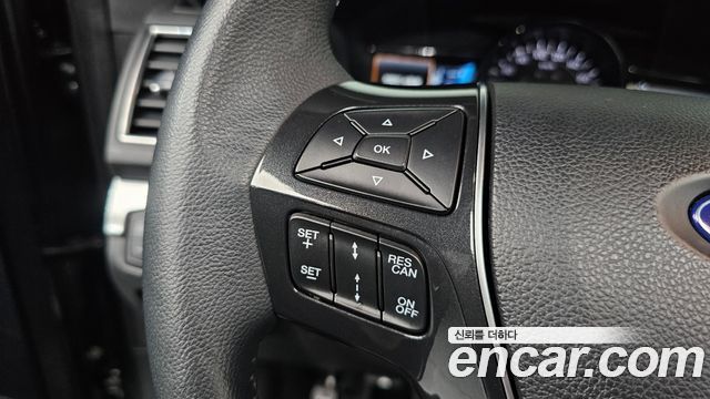 FORD 익스플로러 2.3 리미티드 4WD 2019 - photo 28 - Import Corée du Sud | International Cars