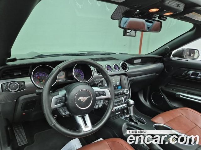 FORD 머스탱 Convertible 2017 - photo 16 - Import Corée du Sud | International Cars