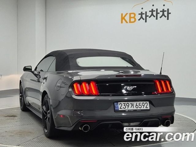 FORD 머스탱 Convertible 2017 - photo 3 - Import Corée du Sud | International Cars