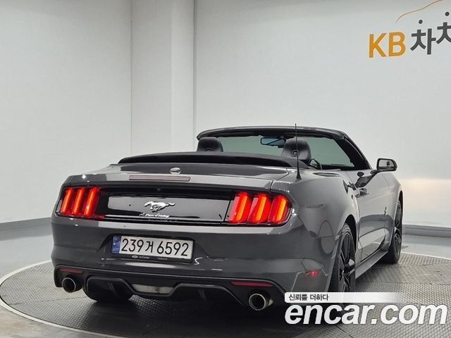 FORD 머스탱 Convertible 2017 - photo 4 - Import Corée du Sud | International Cars
