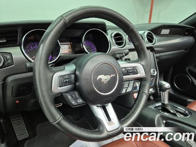 FORD 머스탱 Convertible 2017 - photo 9 - Import Corée du Sud | International Cars