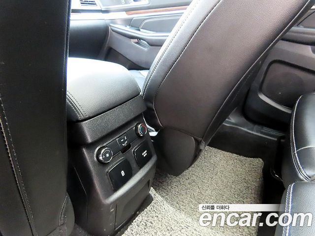 FORD 익스플로러 2.3 리미티드 4WD 2019 - photo 15 - Import Corée du Sud | International Cars
