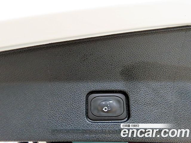 FORD 익스플로러 2.3 리미티드 4WD 2019 - photo 16 - Import Corée du Sud | International Cars