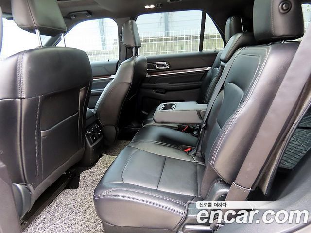 FORD 익스플로러 2.3 리미티드 4WD 2019 - photo 6 - Import Corée du Sud | International Cars