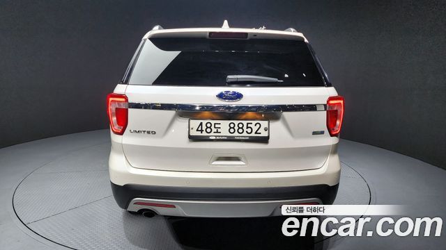 FORD 익스플로러 2.3 리미티드 4WD 2017 - photo 36 - Import Corée du Sud | International Cars
