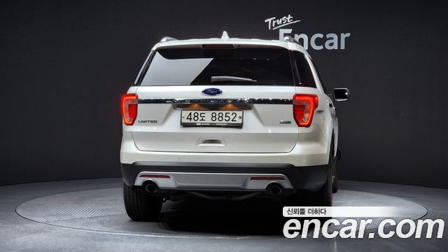 FORD 익스플로러 2.3 리미티드 4WD 2017 - photo 4 - Import Corée du Sud | International Cars