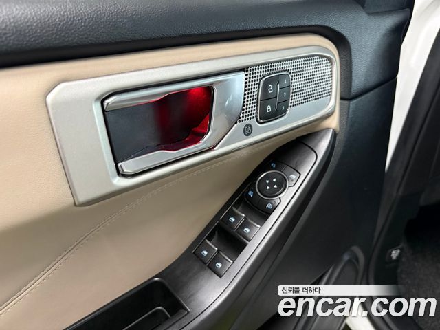FORD 익스플로러 6세대 2.3 리미티드 4WD 2020 - photo 12 - Import Corée du Sud | International Cars