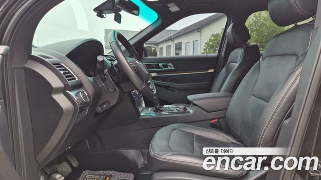 FORD 익스플로러 2.3 리미티드 4WD 2017 - photo 17 - Import Corée du Sud | International Cars