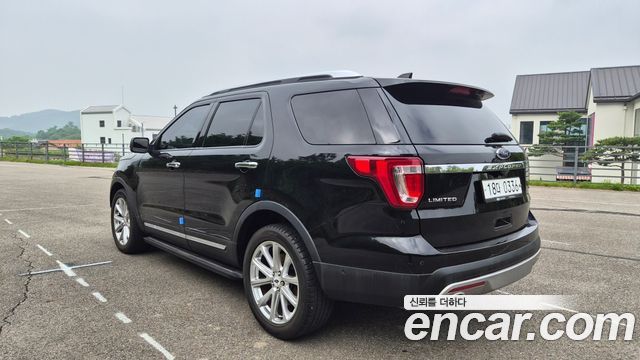 FORD 익스플로러 2.3 리미티드 4WD 2017 - photo 4 - Import Corée du Sud | International Cars