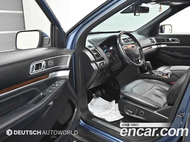 FORD 익스플로러 2.3 리미티드 4WD 2018 - photo 11 - Import Corée du Sud | International Cars