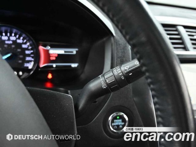 FORD 익스플로러 2.3 리미티드 4WD 2018 - photo 17 - Import Corée du Sud | International Cars